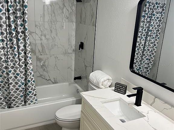 3rd image of 207 High Ridge Dr