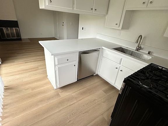 4th image of 10764 Woodbine St APT 7