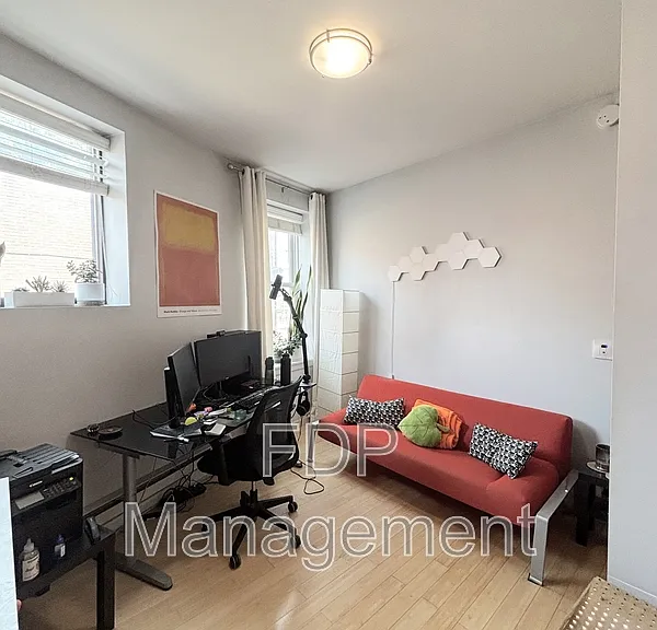 480-488 E Main St #202 — Photo 2