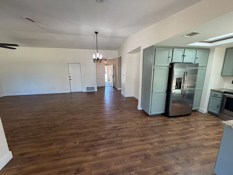 9663 Elmira Cir — Photo 11