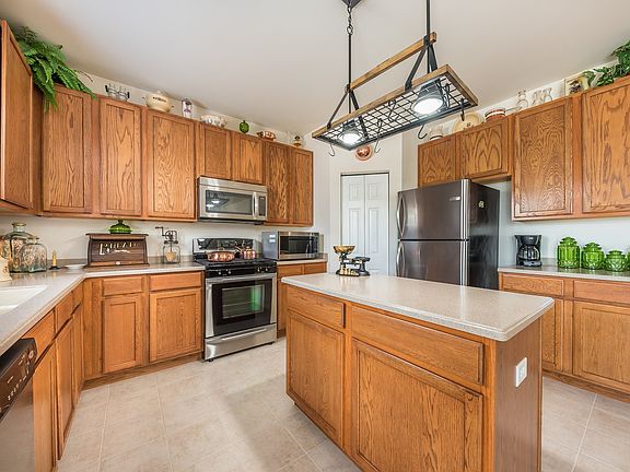 So much cabinet space!