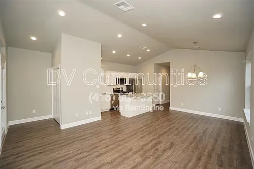 1202 3rd St Photo 1