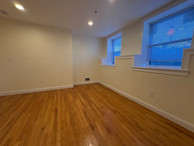 1801 Beacon St #1 — Photo 8