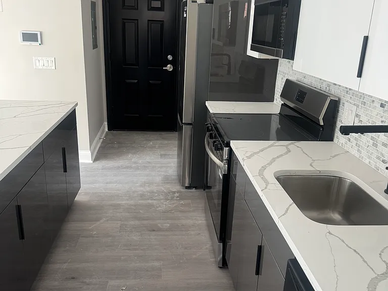 1822 Ridge Ave — Photo 14