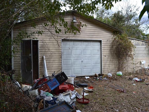 3rd image of 56 Ward Rd