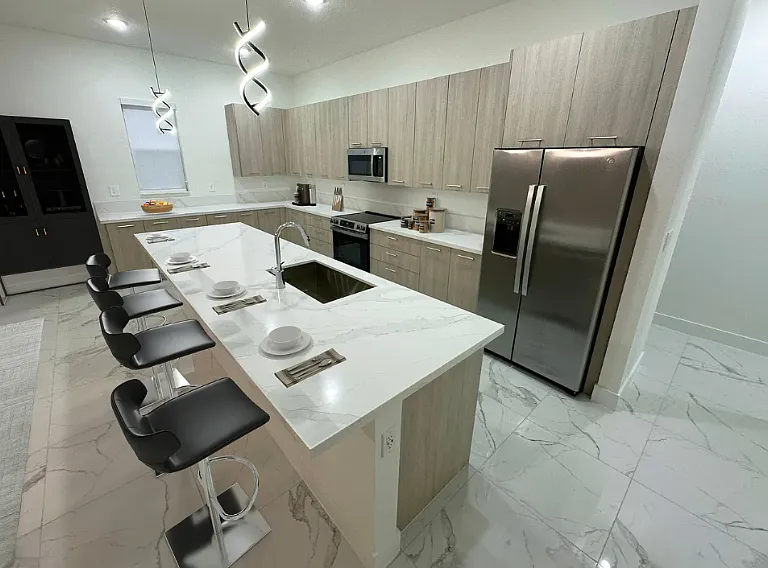 362 Coldwater Canyon Ave — Photo 3