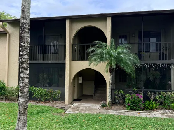 520 Shady Pine Way APT C2, Greenacres, FL 33415