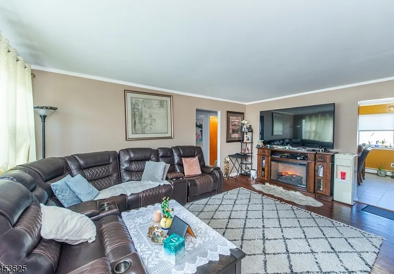 20 Halsey Ave #18 — Photo 3