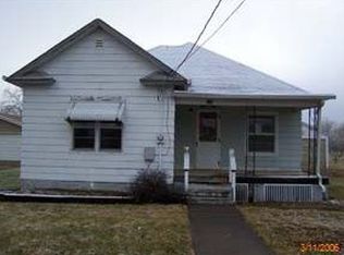 616 N 10th St, Albia, IA 52531