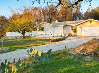 10568 Old Pond Ln, Grass Valley, CA 95949