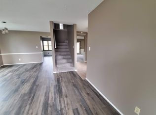 9520 Reindeer Rd, Fort Wayne, IN 46804