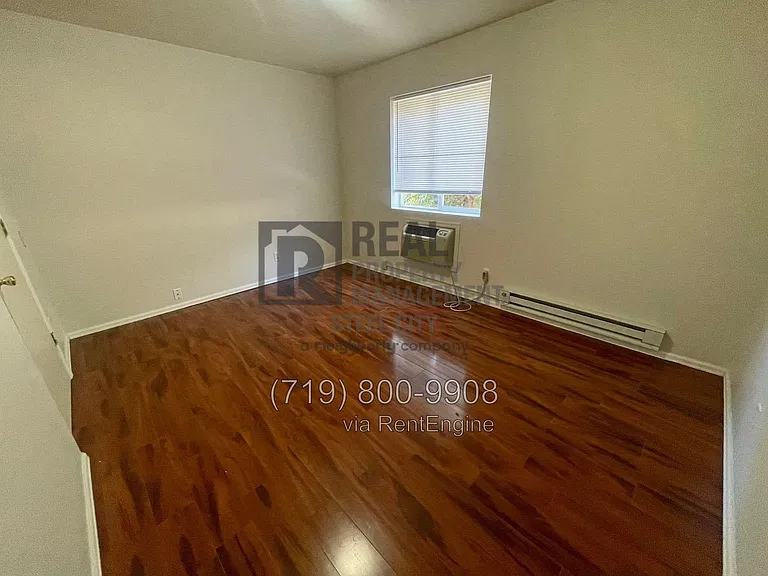 1713 Oakshire Ln #D — Photo 5