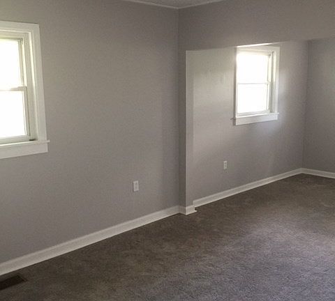 5th image of 193 Winona Blvd