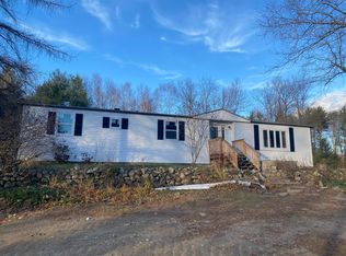 29 Hunt Rd, Kingston, NH 03848