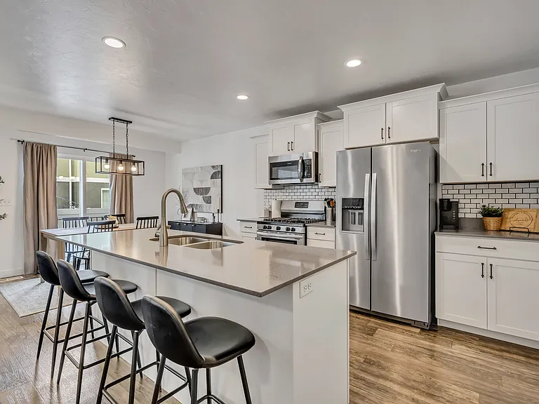 5176 W Duet Dr — Photo 8