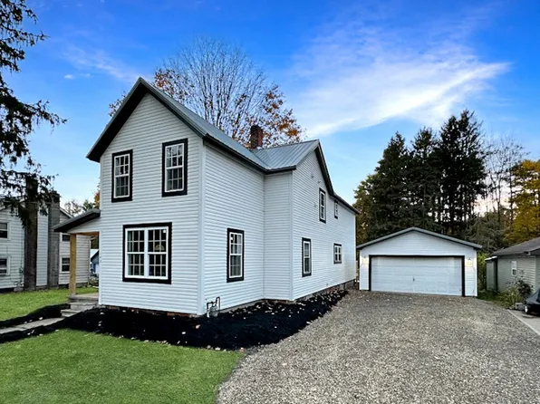 142 Forest St, Cambridge Springs, PA 16403