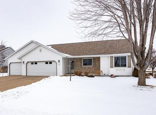 W6032 Cornflower Dr, Appleton, WI 54915