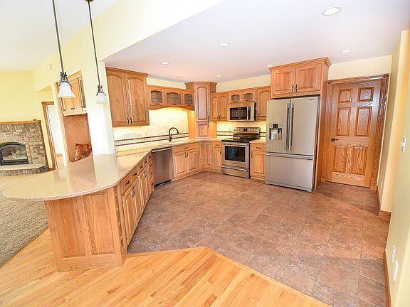 5th image of 2565 Sand Hills Ave