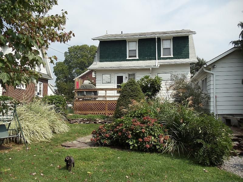 1st image of 330 Lowe St