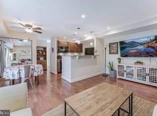 7604 Savannah St APT T1, Falls Church, VA 22043