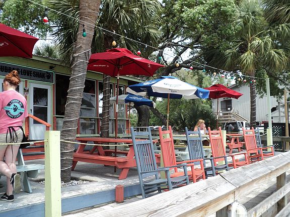 local eatery on water