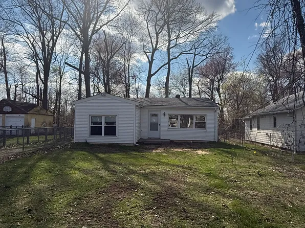 33 Weaverville Rd, Freehold, NJ 07728