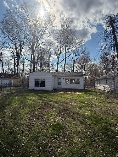 33 Weaverville Rd Photo 1