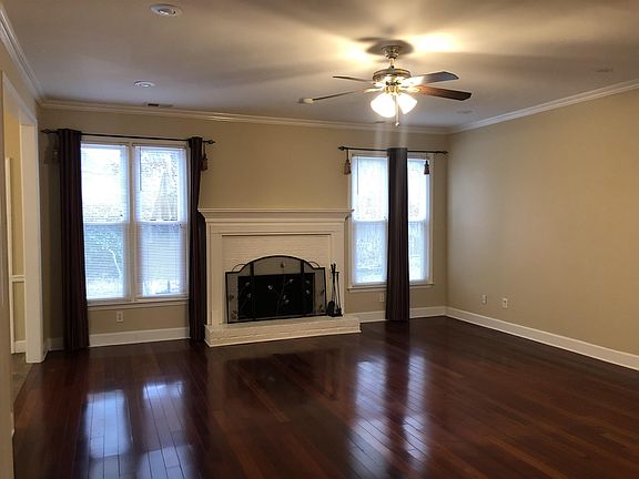5th image of 11235 Brookhollow Trl