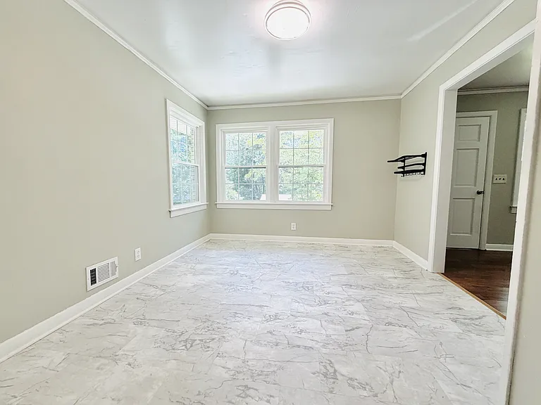 836 Delverton Rd — Photo 6