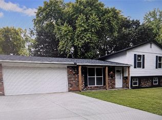 18 Craigwood Dr, Saint Peters, MO 63376