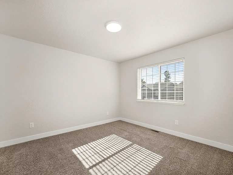 11915 E Spruce Ln — Photo 10