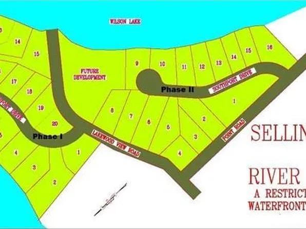 143 River Pointe Dr, Muscle Shoals, AL 35661