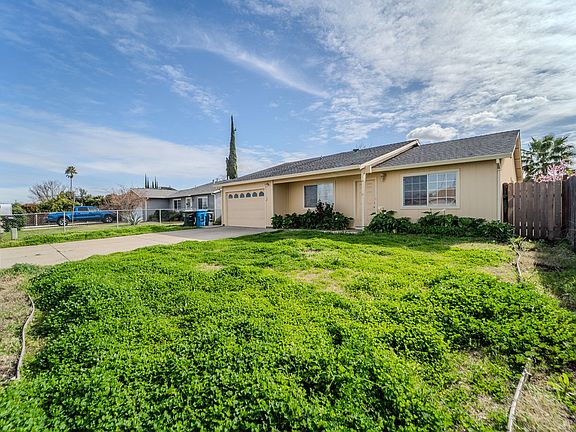 3rd image of 4379 Evelyn Dr