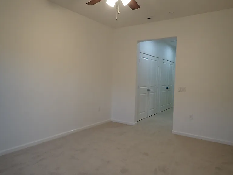 1112 El Paseo — Photo 8