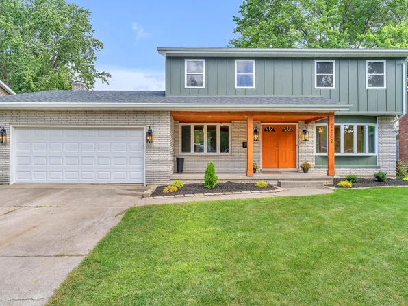 2602 Shannon Dr, Valparaiso, IN 46383