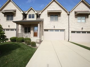 1222 Darien Path Way, Darien, IL 60561