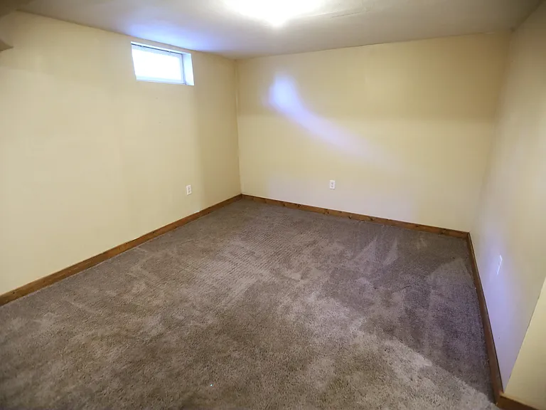 736 Summer St — Photo 10
