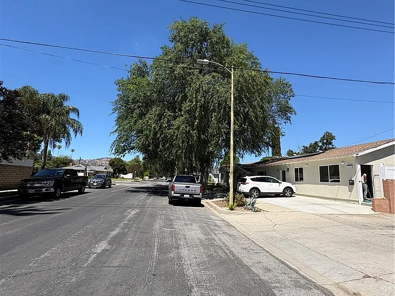 7622 Royer — Photo 10