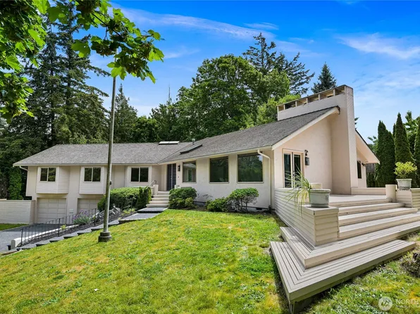 208 Hawthorn Road, Bellingham, WA 98225