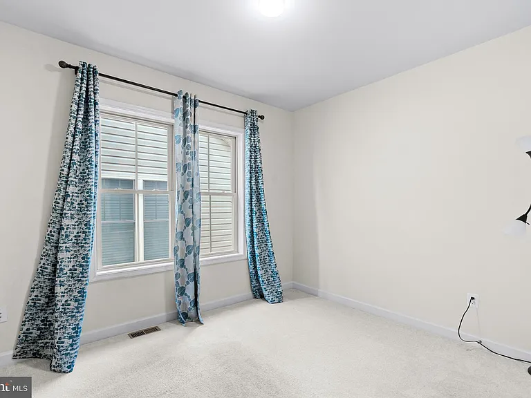 22237 Fulmer Ave — Photo 7