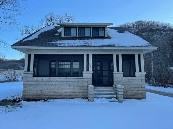 1545 Gilmore Ave, Winona, MN 55987