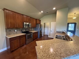 2011 Sungate Dr, New Braunfels, TX 78130