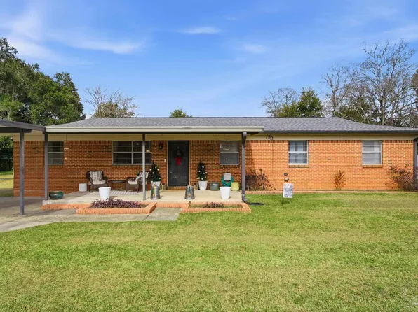 7170 Peninsula Dr, Pensacola, FL 32526