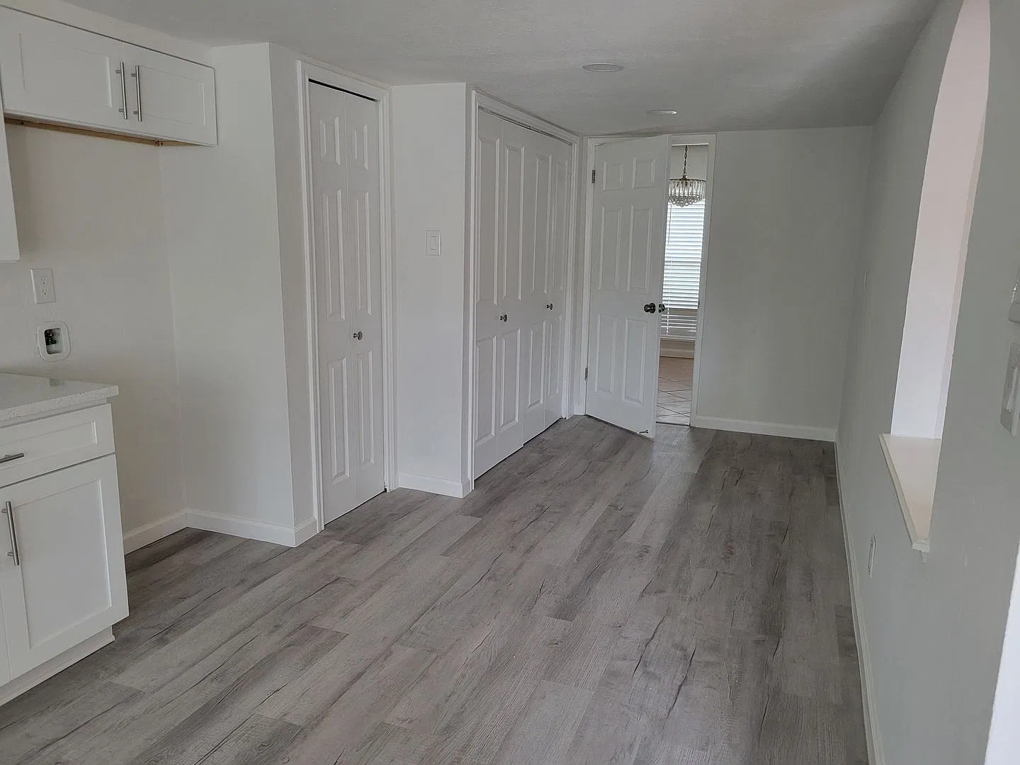 Recently renovated, fresh paint, c-tiles flooring throughout, kitchen cabinet, counter top, appli... — Photo 3