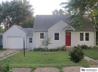605 E 2nd St, Oakland, NE 68045