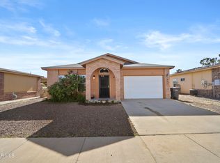 645 Maravillas St, Horizon City, TX 79928
