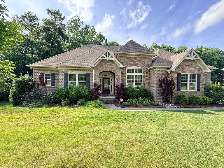 4012 Crismark Dr — Photo 1