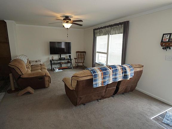 3rd image of 4207 Darby Dr
