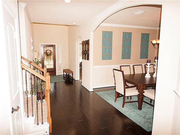 5th image of 1700 Woodlawn Trl