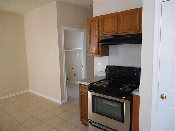 4th image of 4723 Saint Francis Ave
